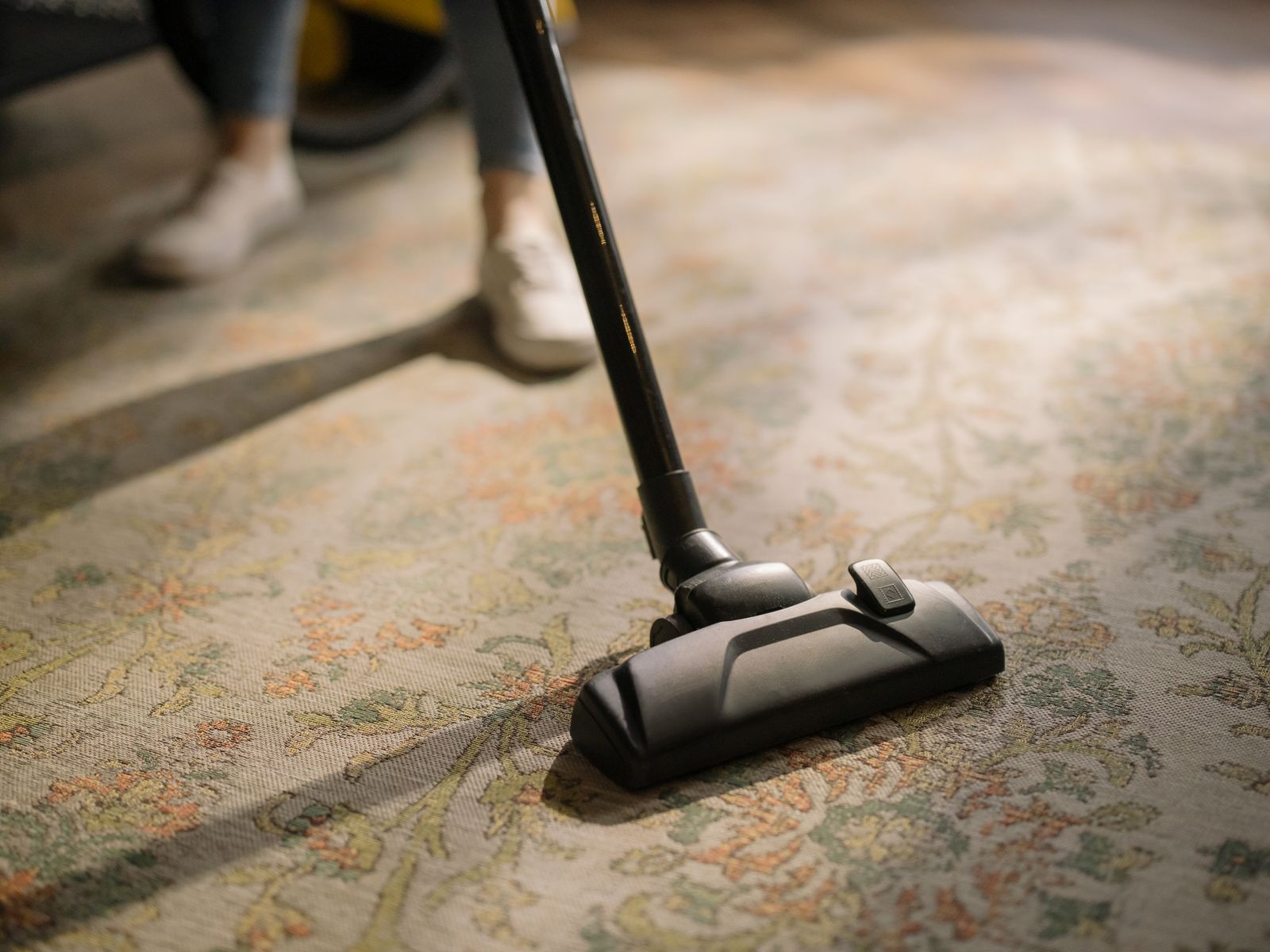 Vacuum head cleaning a floor as a tool choice pain point for dryer vent maintenance